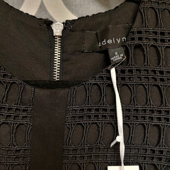 Adelyn Rea lace black dress - Picture 6 of 7